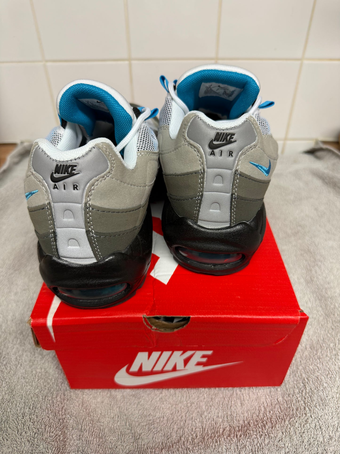 95 Style Trainers - Crystal Blue